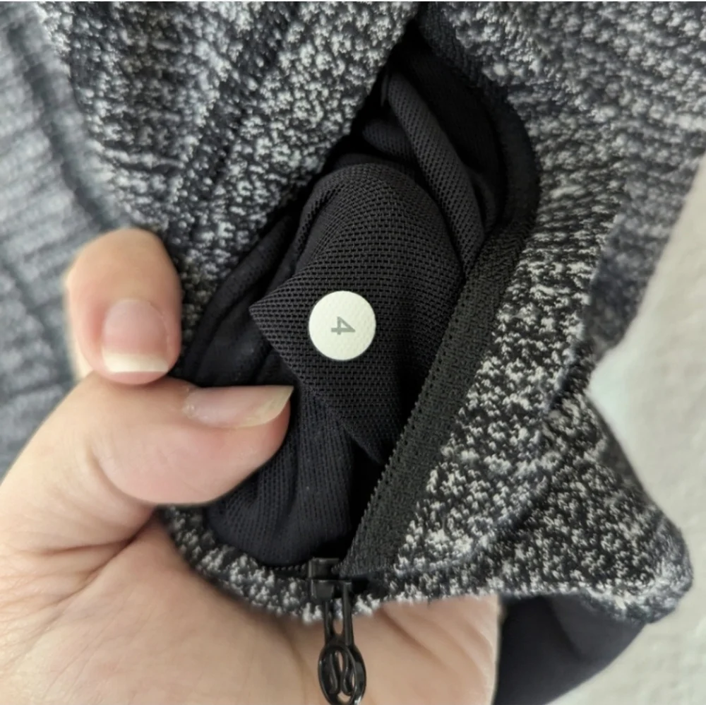 Lululemon Daily Practice Full Zip Hooded Jacket Black Size 4 - Picture 4 of 4